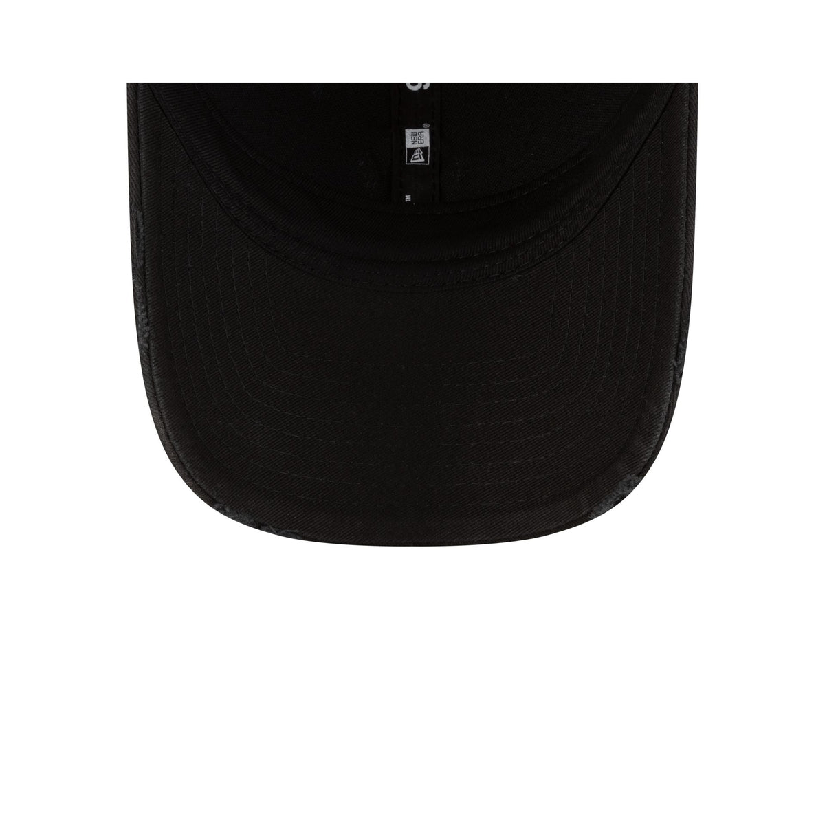 New York Yankees Distressed Black 9FORTY Adjustable Hat