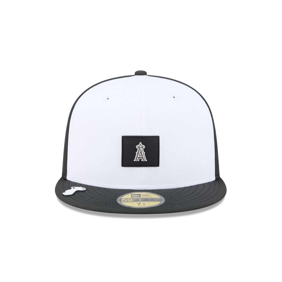 Los Angeles Angels 2026 Clubhouse Black & White 59FIFTY Fitted Hat