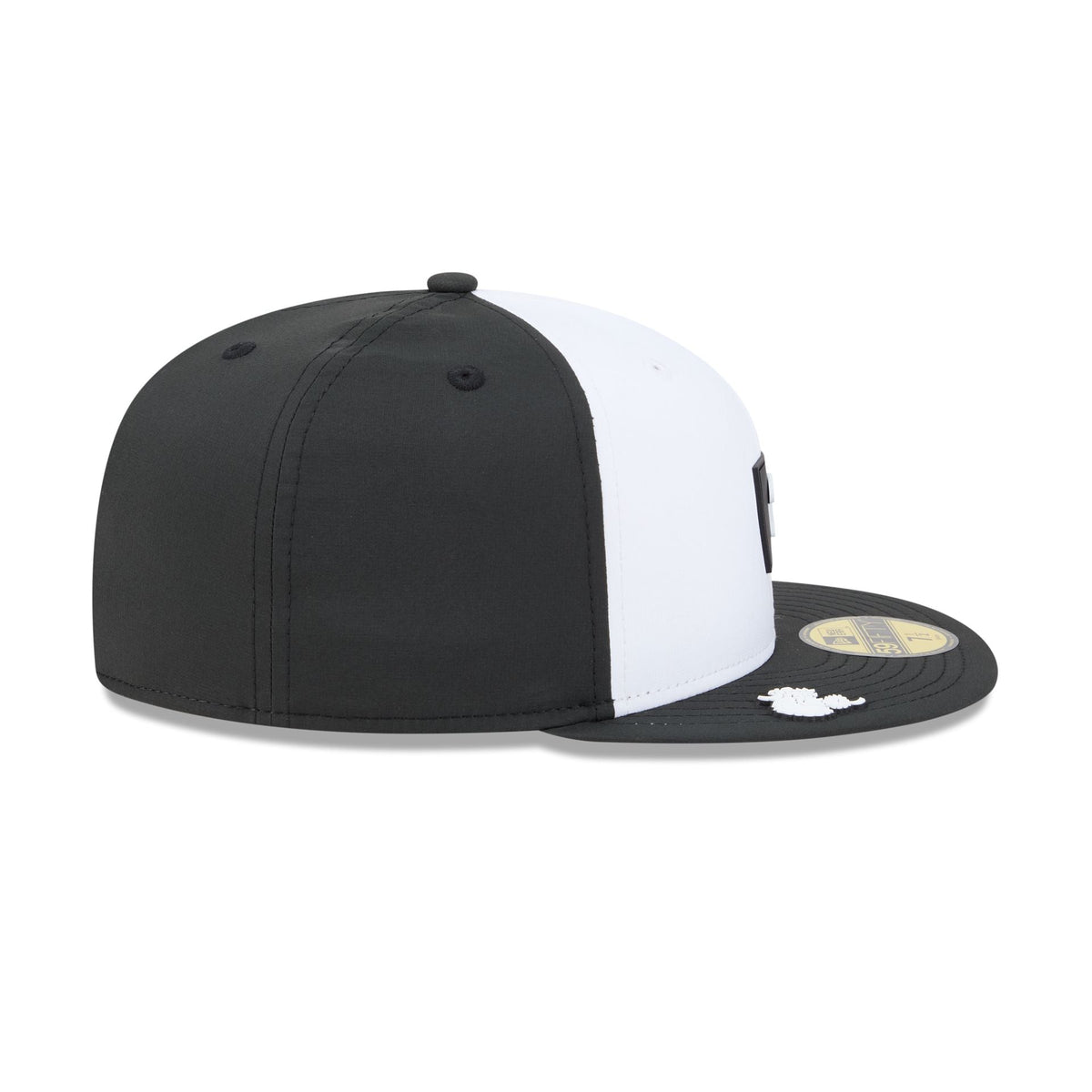 Philadelphia Phillies 2026 Clubhouse Black & White 59FIFTY Fitted Hat