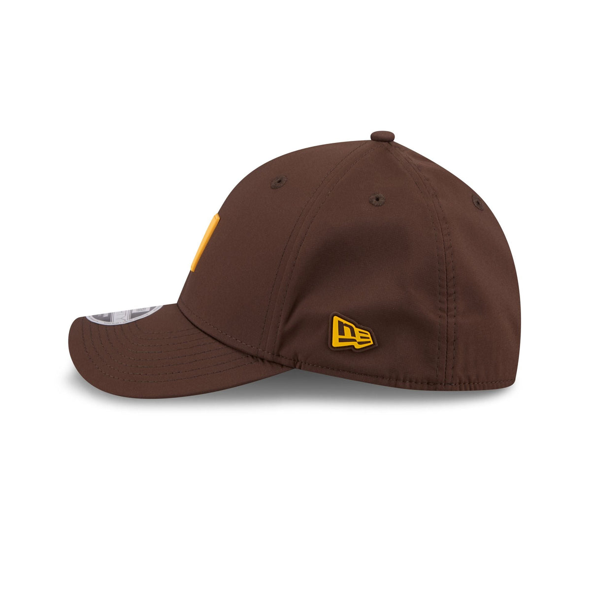 San Diego Padres 2026 Clubhouse 39THIRTY M-Crown Stretch Fit Hat