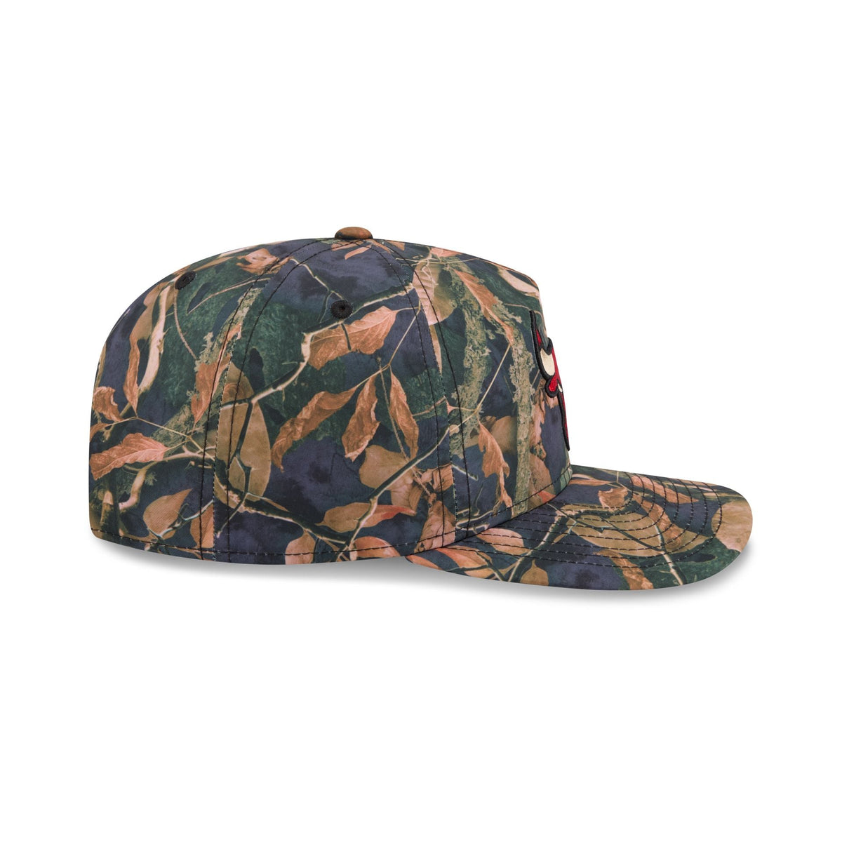 Chicago Bulls Leaves 19TWENTY Adjustable Hat