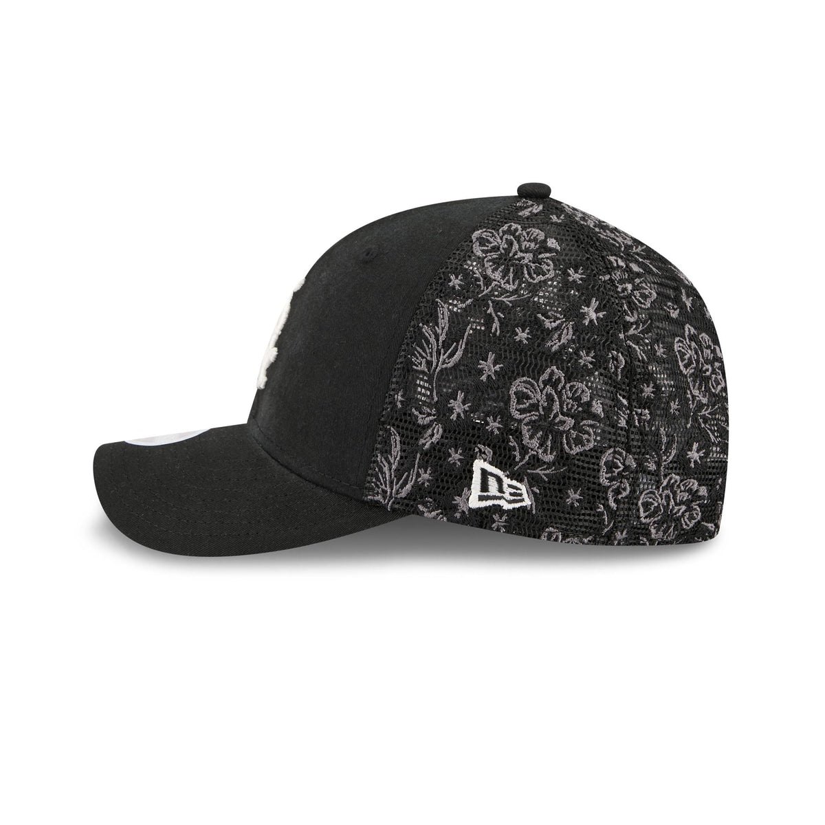 Chicago White Sox Floral Mesh Women's 9FORTY M-Crown Trucker Hat