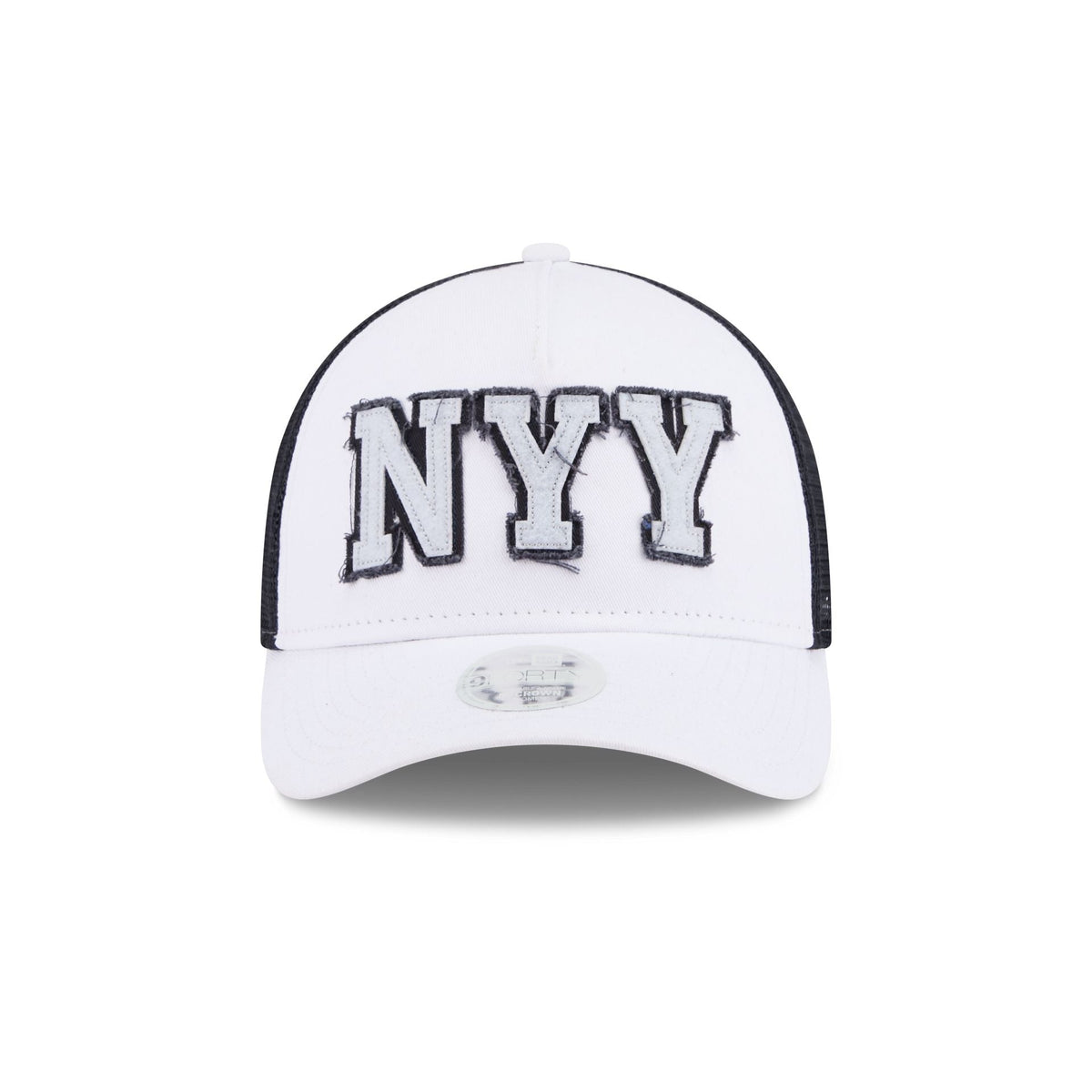 New York Yankees Optic White Felt Logo Women's 9FORTY M-Crown A-Frame Trucker Hat