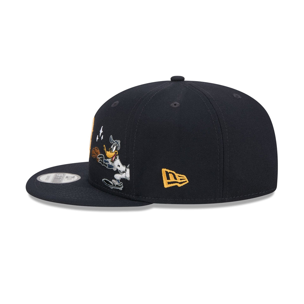 Boston Red Sox Daffy Duck Catch 9FIFTY Snapback Hat