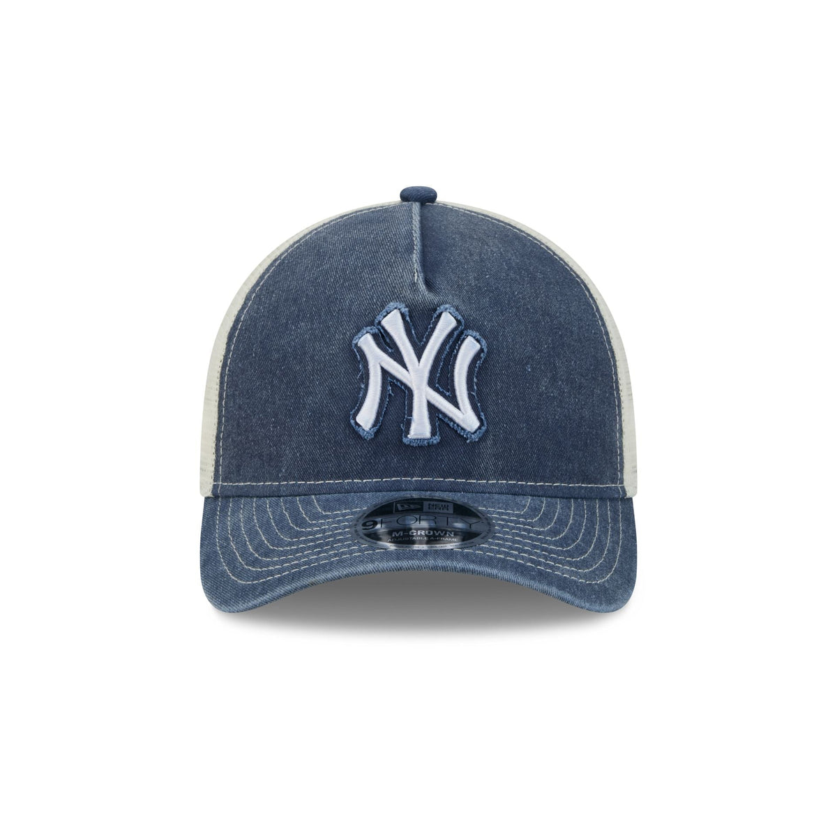 New York Yankees Frayed Logo 9FORTY M-Crown A-Frame Trucker Hat