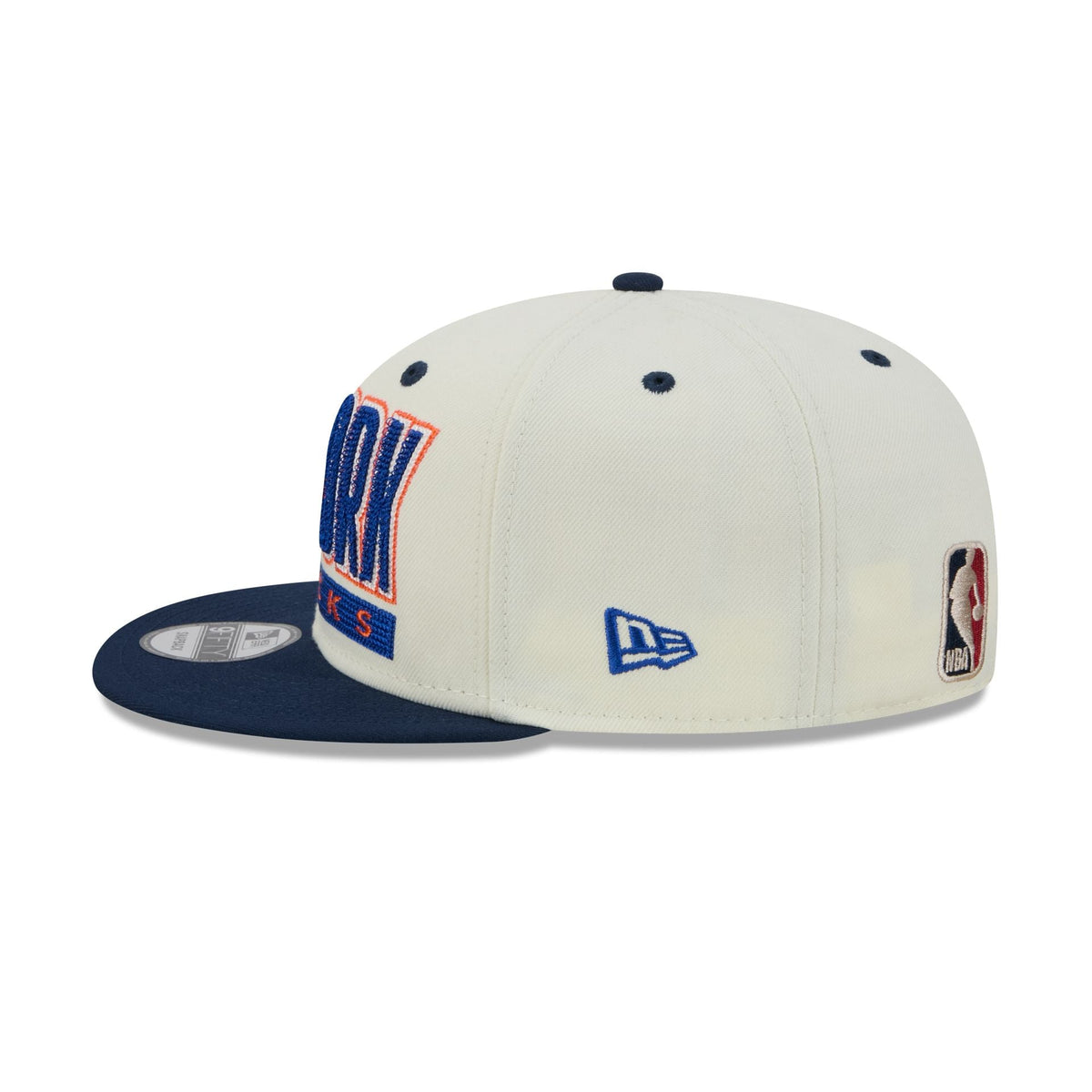 New York Knicks Classic Stacked Chrome 9FIFTY Snapback Hat