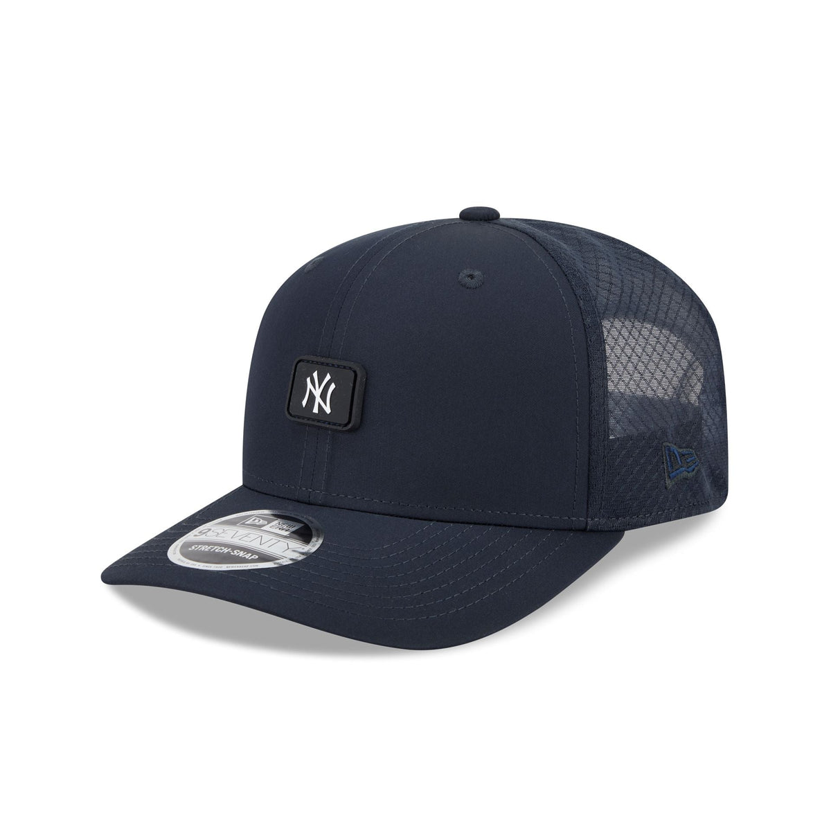 New York Yankees Mini Badge 9SEVENTY Trucker Hat