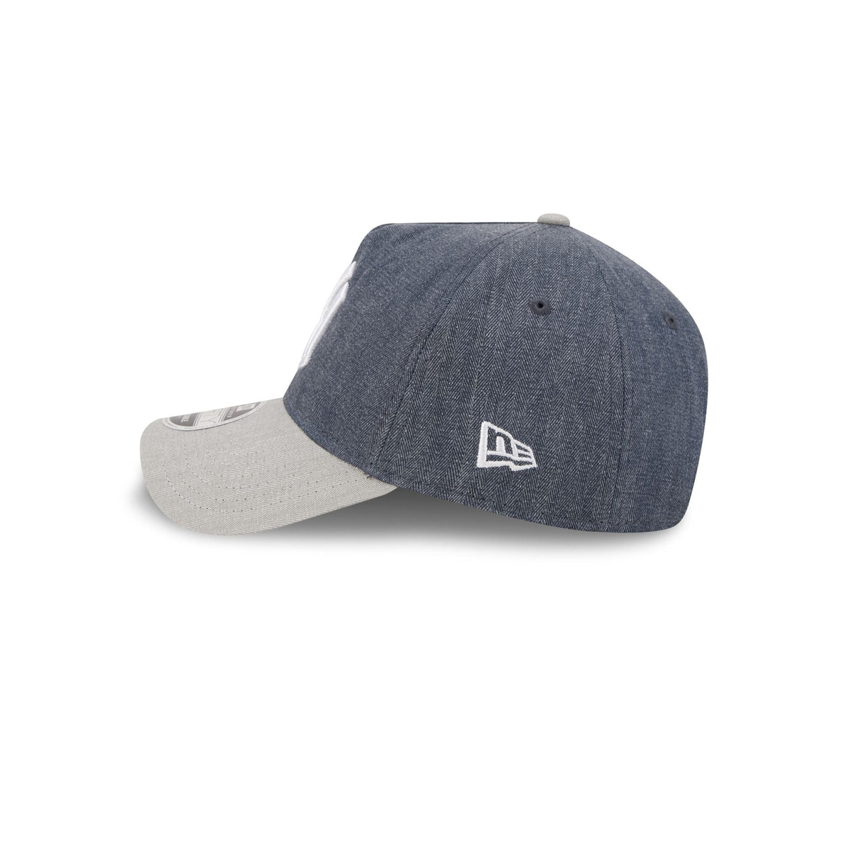 New York Yankees Herringbone Team Colors 9FORTY A-Frame Adjustable Hat