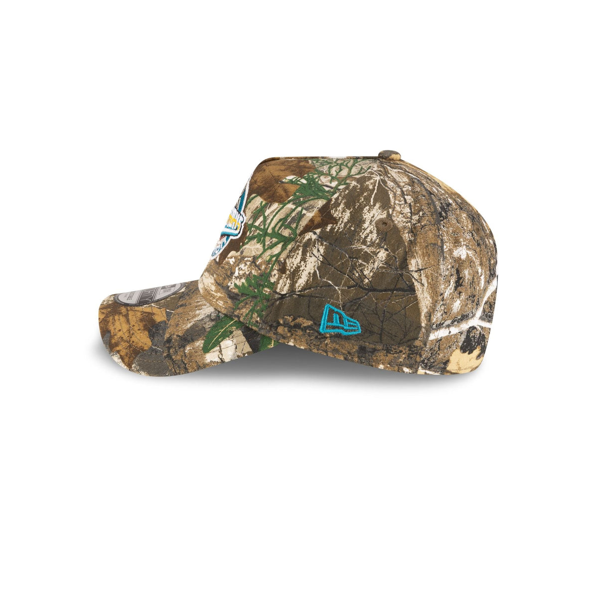 Detroit Pistons 1996-2001 Hardwood Classics Realtree 9FORTY A-Frame Snapback Hat